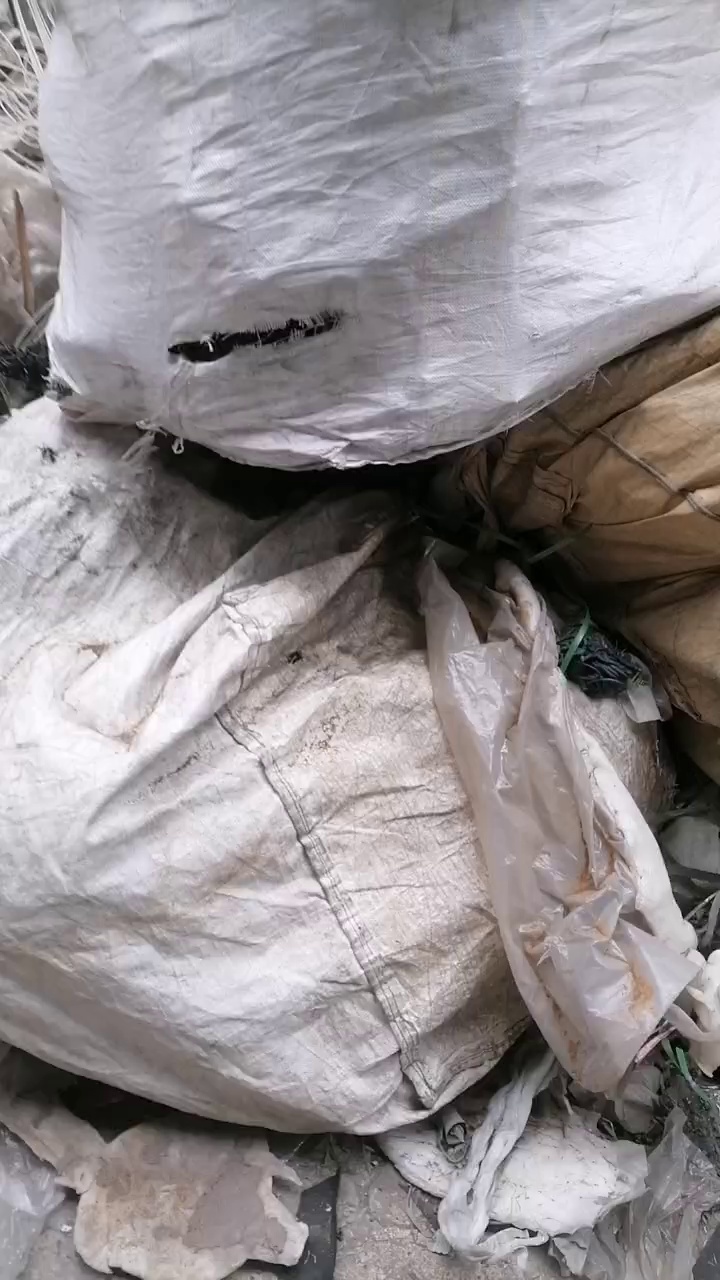 出售PP和PE机头料，炼油料，现货二十几吨