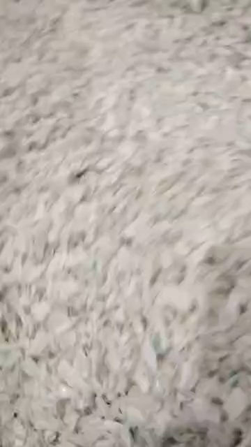 出售分色瓶盖破碎料，有PE和PET，每个月有17米3车