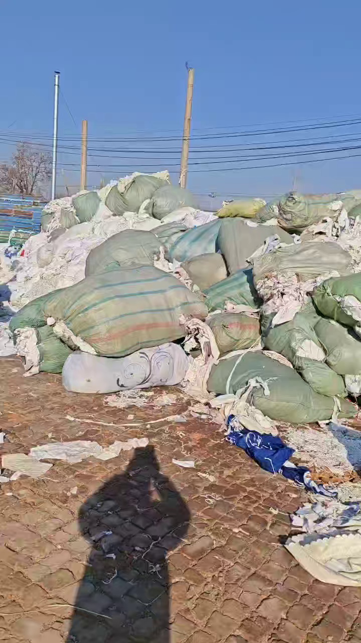 长期回收开花布废布涤棉布，只要白色，开花后做填充用，每个月需要300多吨，厂在河北石家庄