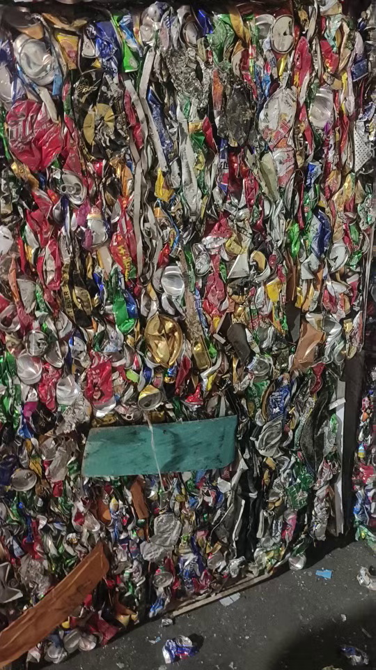 出售易拉罐棉花包，现货60吨左右，厂里一手货