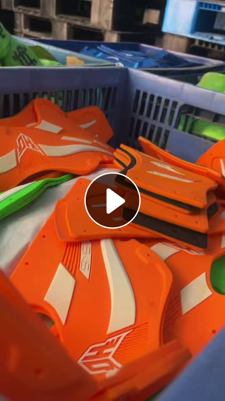 出售PVC滴塑边料，鞋厂下来的，现货5吨