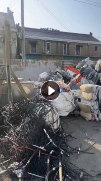 出售PVC线皮料，杂色统货一起出，月供10吨多