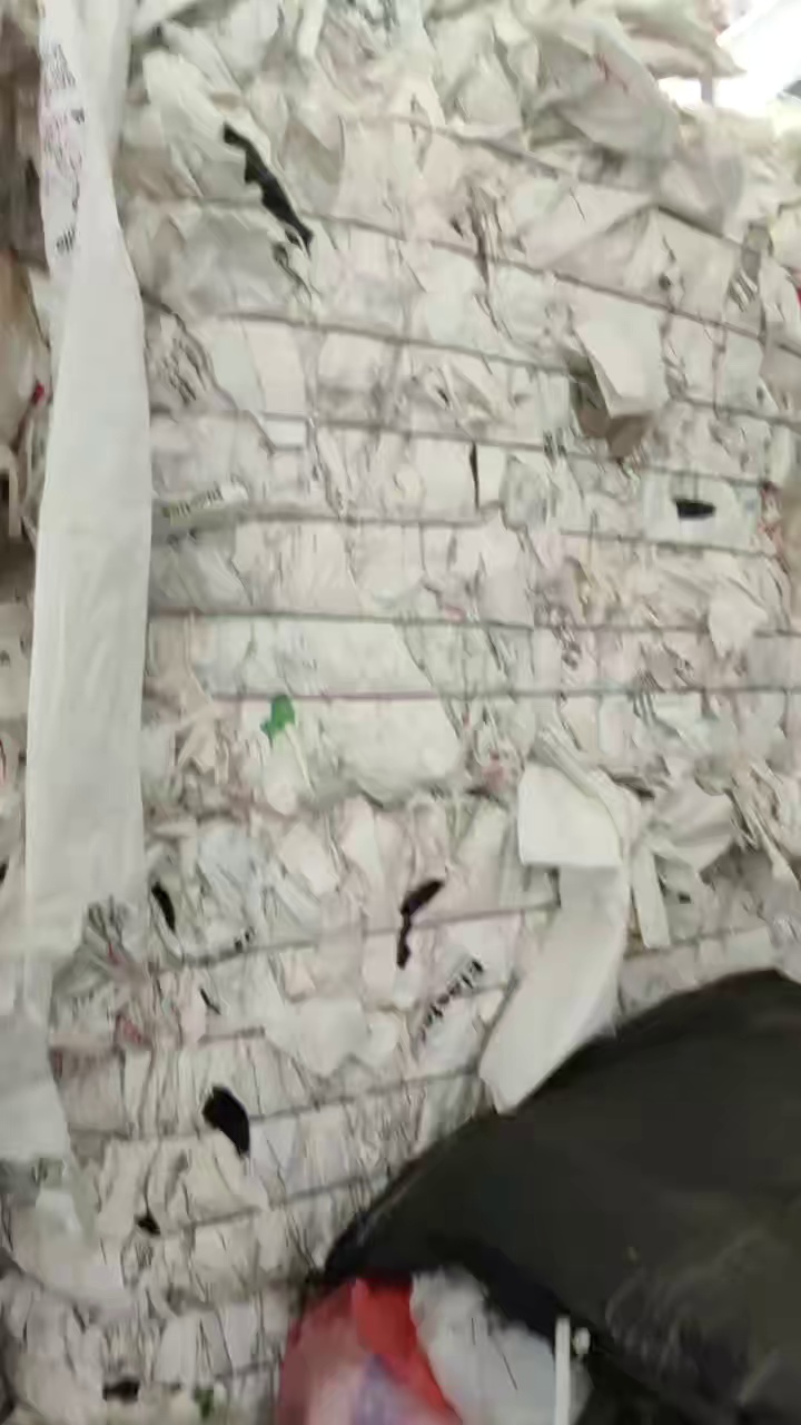 出售水洗高压膜，水洗乳白袋，一级二级都有，月供100多吨