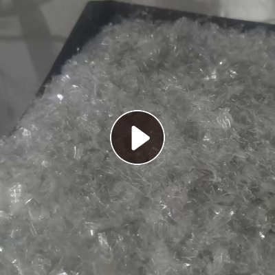 出售B级PET吸塑盒破碎料，现货够六米八一车，也有黑色吸塑盒破碎料