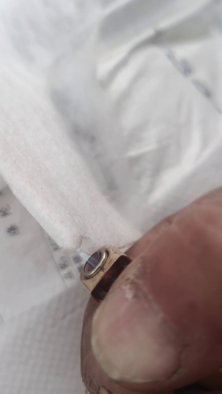 出售丙纶针刺无纺布边角边角料，白色有30吨，黑色有15吨左右，可以造粒用，货在河北保定