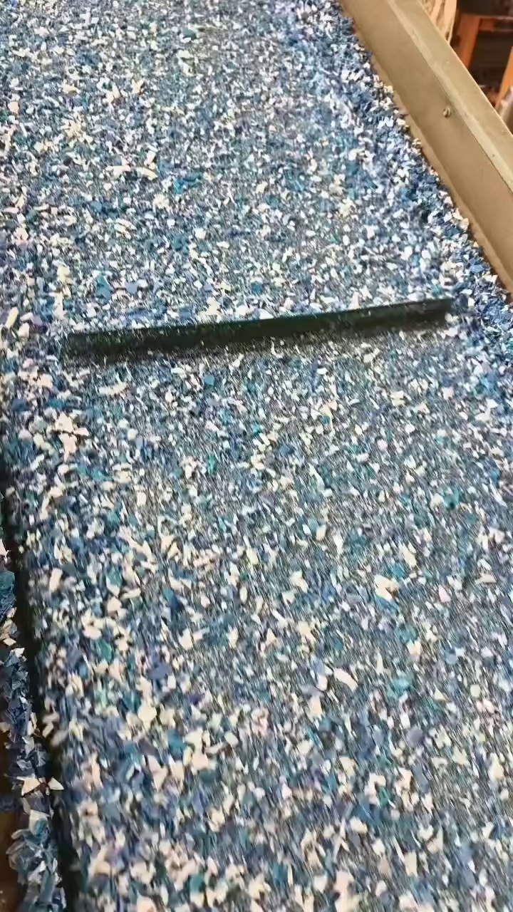 出售PP空心板破碎料，现货十来吨