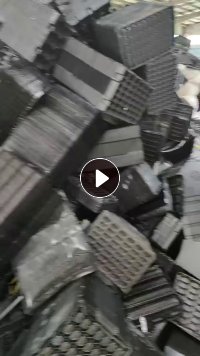 求购PS吸塑盒毛料，长期有需要，要黑色的，用来破碎