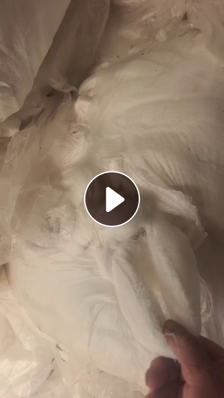 长期出售纯棉废纱布边料，纯棉棉条，纯棉开花料，月供几十吨，货在河南新乡