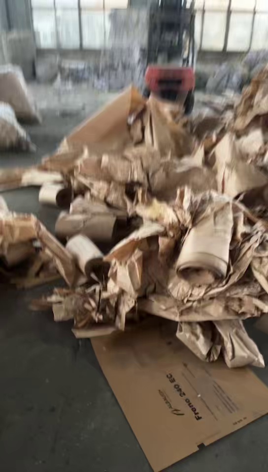 长期出售包电缆的无膜牛皮纸废料，长纤维的木浆