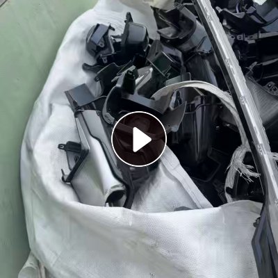 出售汽车下来的PEI废料，毛料和破碎料都有，长期有货