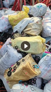 出售PU废料，密封圈和包胶厂下来的，月供70吨
