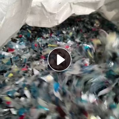 出售PET膜破碎料，杂色的，厚度不统一