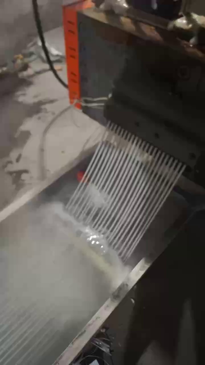 出售大白珍珠棉颗粒，月供50吨左右