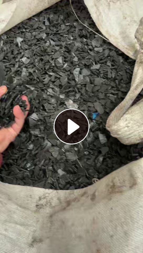 出售黑色PP电瓶壳破碎料，月供120吨，清洗甩干