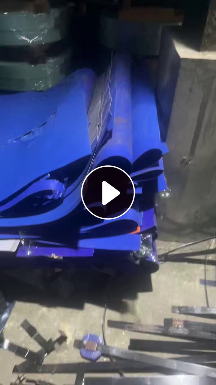 出售PE钢卷皮毛料，浮水的，现货20吨