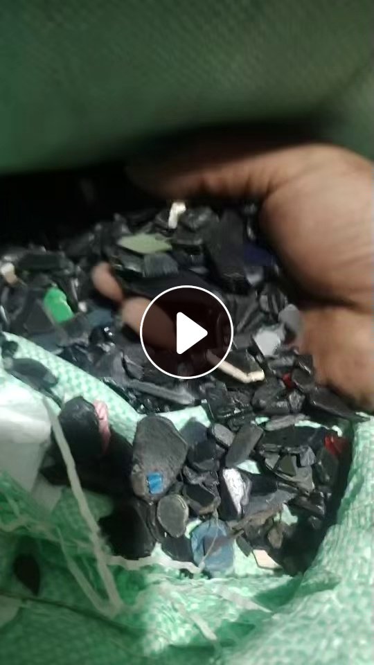 出售合金破碎料，是日杂合金破碎的，冲击8个，现货40吨