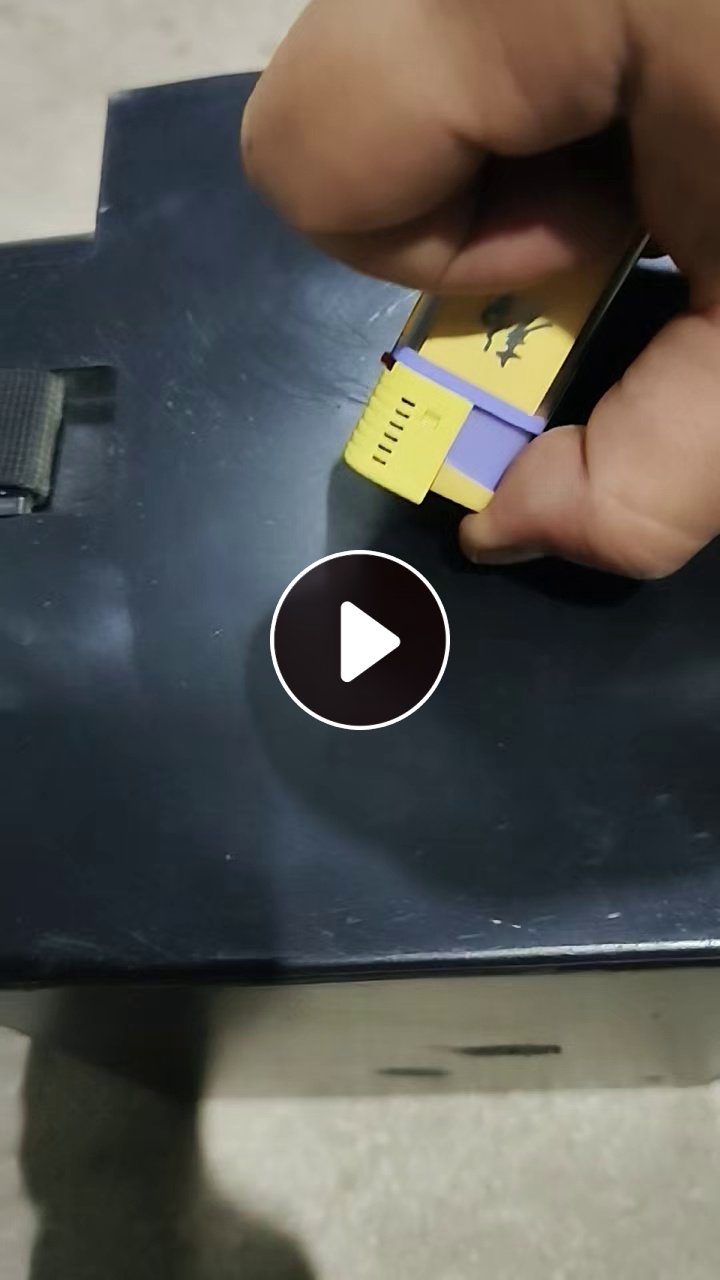 出售PP、ABS电瓶壳毛料，阻燃，月供30吨左右