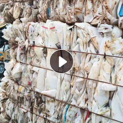 出售PE酱油壶压块，现货8吨左右