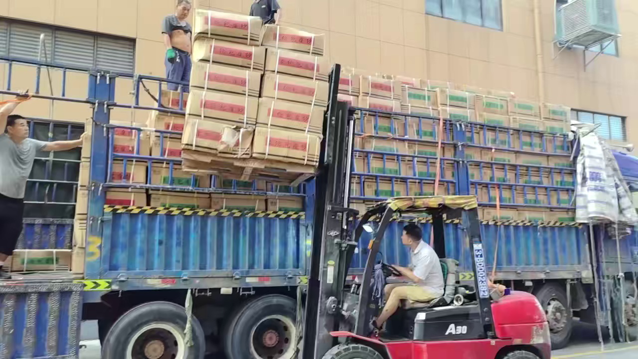 出售70D的特黑尼龙，尼龙纱线，尼龙丝，现货2000箱