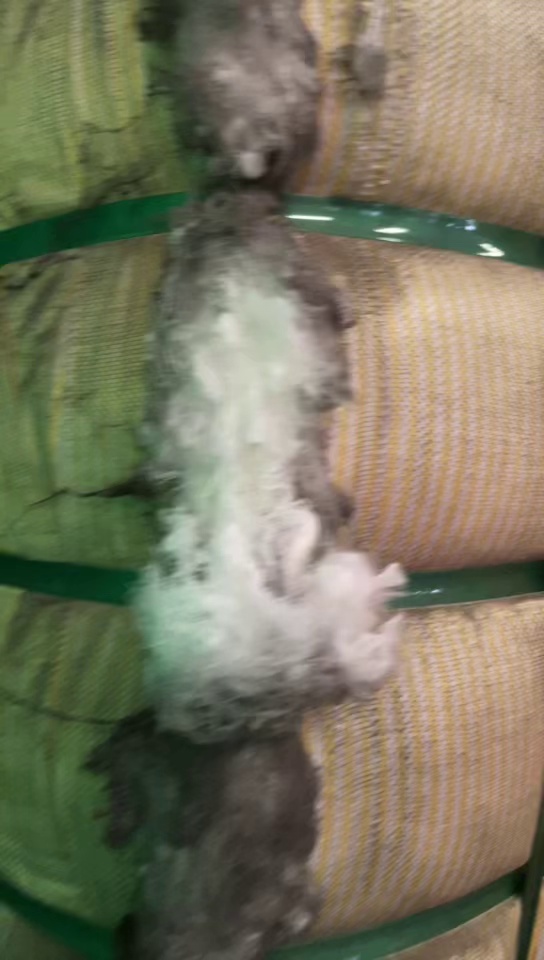 长期出售涤纶废丝开好的化纤棉，做被子棉用的