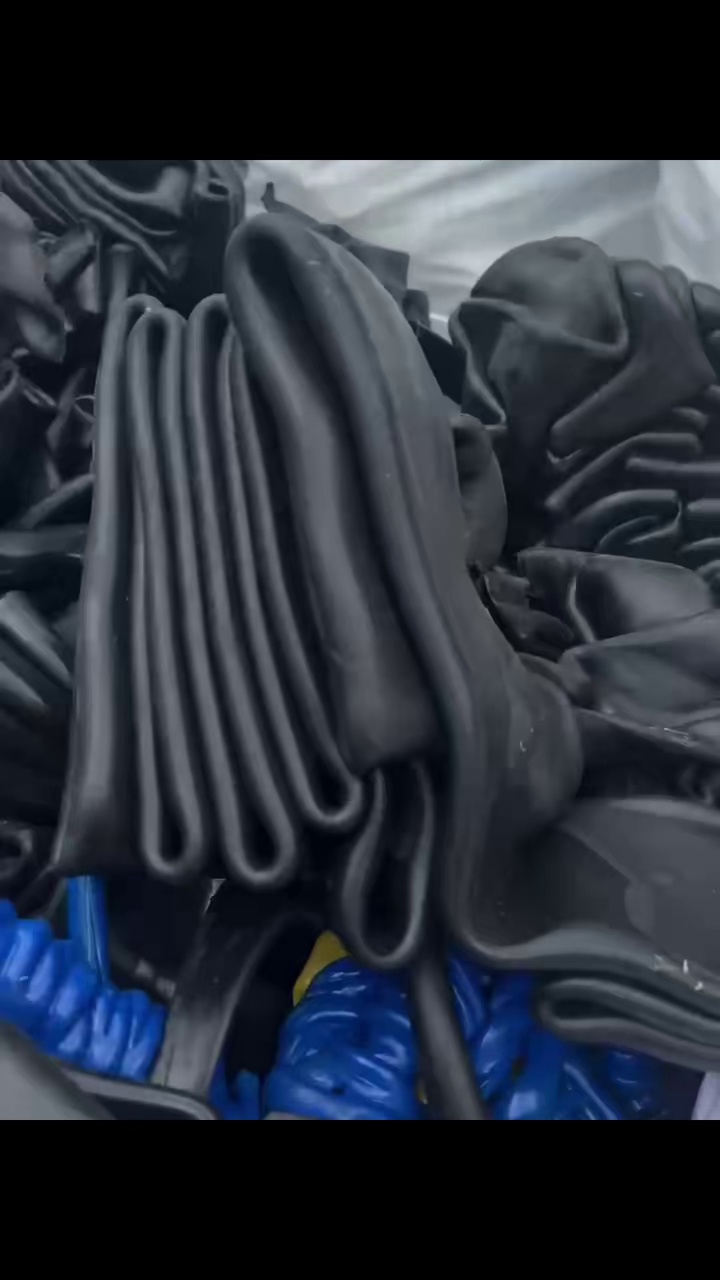 求购PVC机头料，用来破碎的