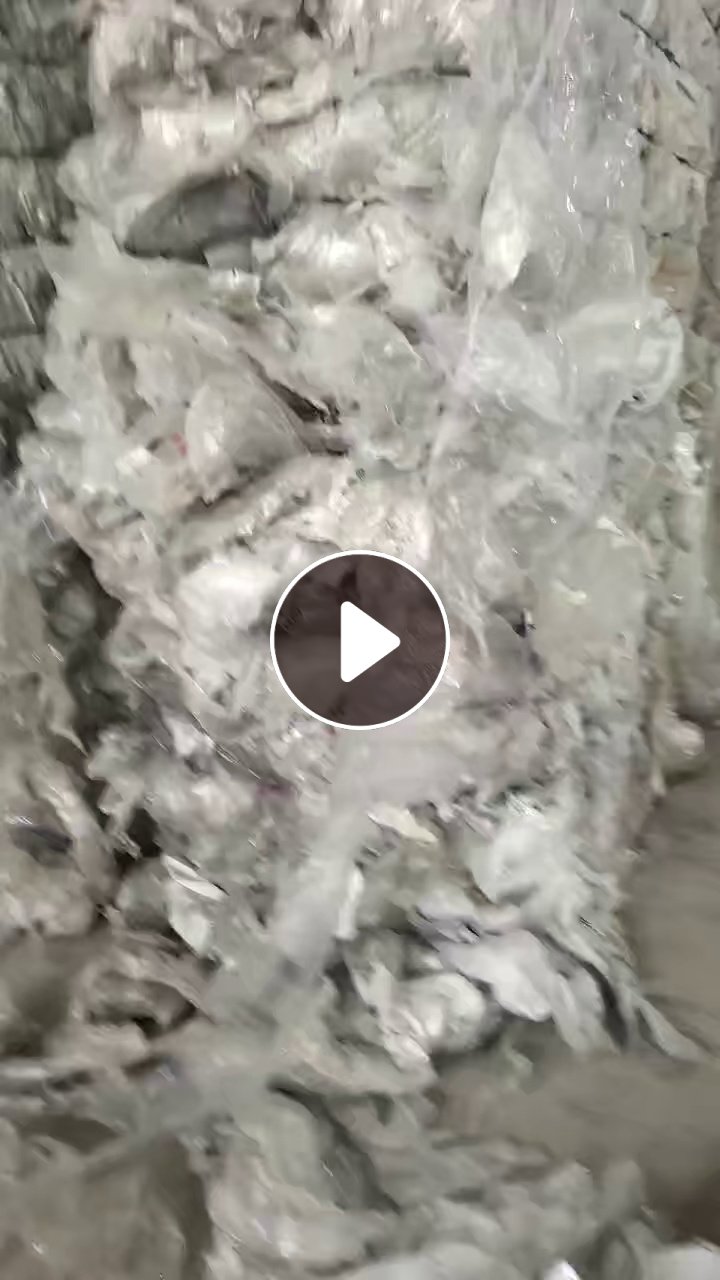 出售水洗缠绕膜废料，现货六七十吨