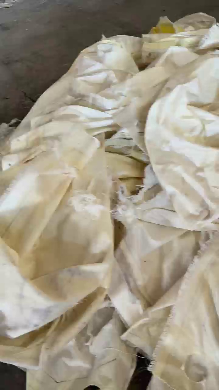 长期出售涤纶过滤布涤纶造粒布，白色水洗过的，没有水分，现货30吨，货在山东济宁微山