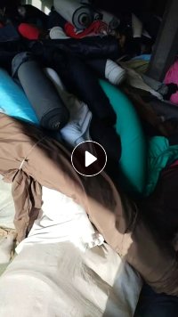 大量出售服装厂，鞋厂，复合汽车座椅厂剩下来的库存布，处理布，种类繁多，货在山东青岛