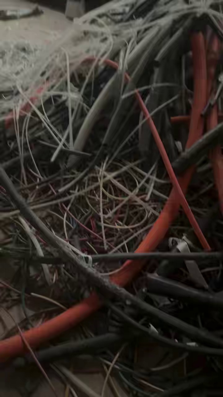 出售PVC电缆皮毛料，长期有货