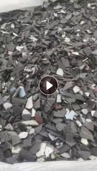 出售汽车保险杠破碎料，水粉的，月供200吨