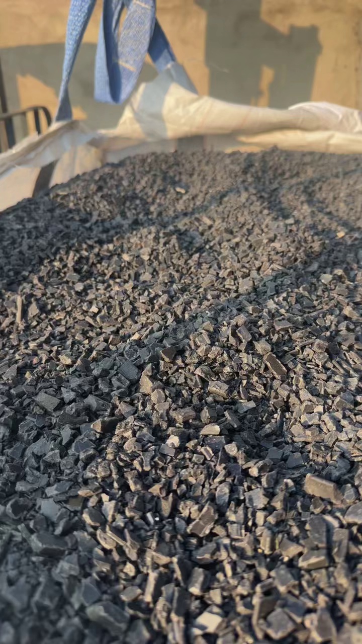 出售PP水果筐破碎料，黑色现货2车，蓝白1车