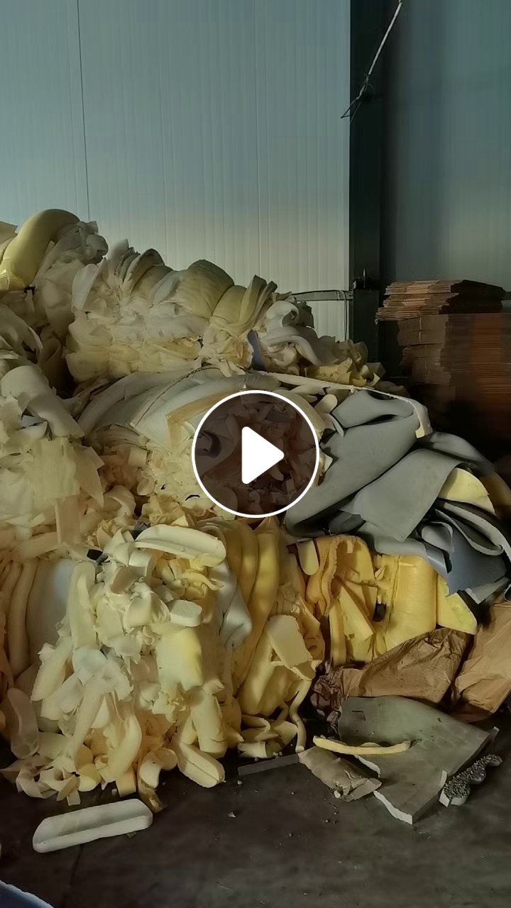 长期出售废海绵，慢回弹，蓝色和白色的，家纺厂做记忆棉枕头下来的，现货11吨左右，月供3吨，在河北邢台