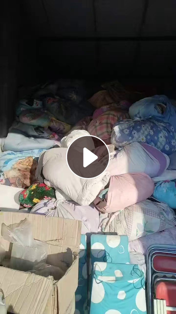 长期出售旧衣服黑料，纯布料，没有水份，现货有200吨左右，在河北唐山