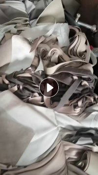 出售PVC沙发革边角料，新厂家后面量会大