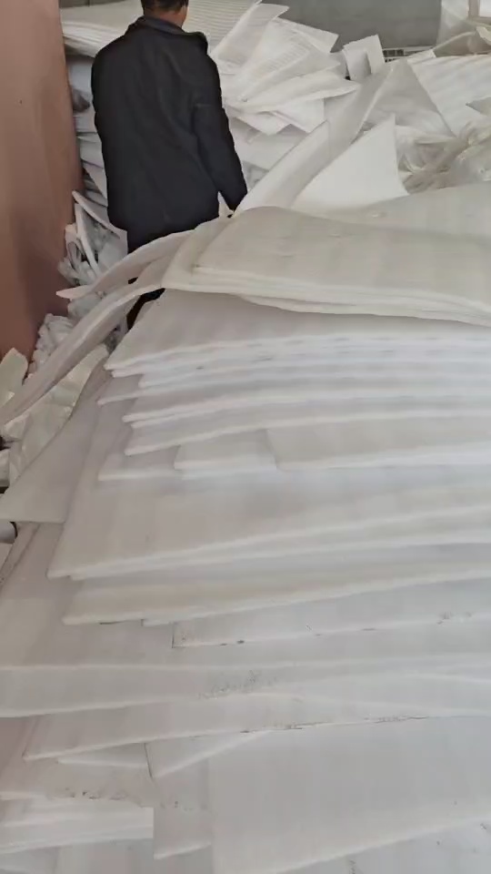 长期大量出售大白珍珠棉颗粒，比亚迪工厂料，每天两吨   80目60目两层