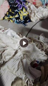 旧衣服分拣厂长期出售全品类旧衣服分拣货，黑料月供20-30吨，白料月供9.6米一车，厂在安徽芜湖