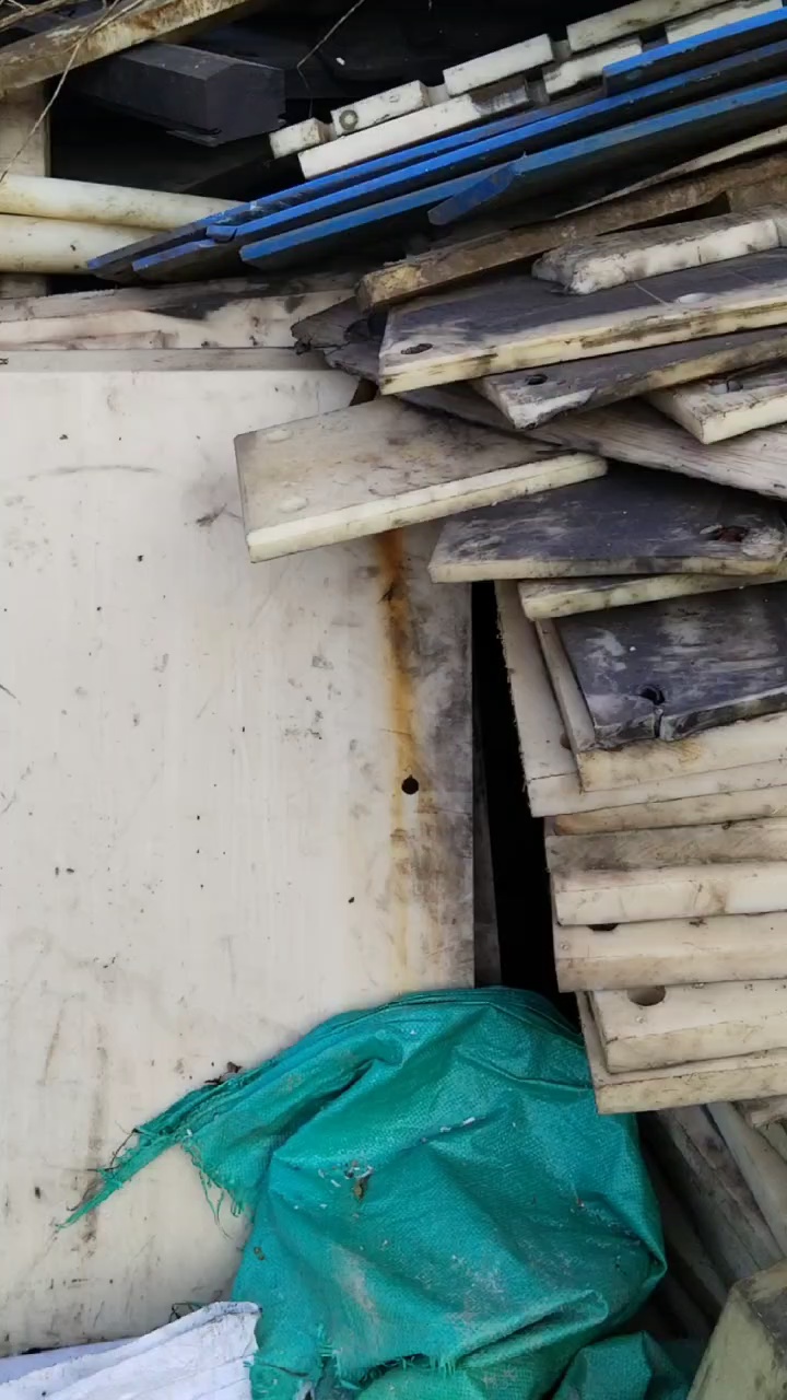 出售尼龙板材废料，现货十几吨
