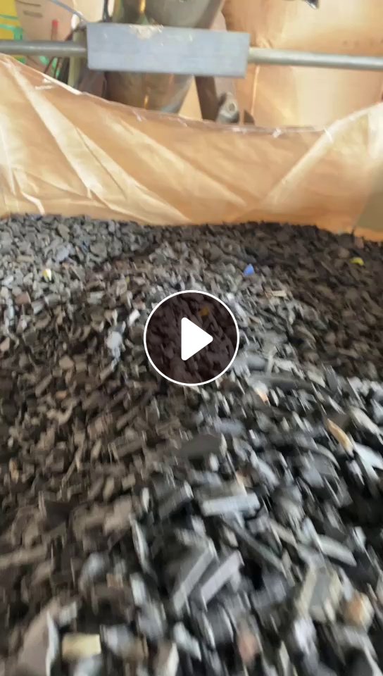 出售PA66尼龙水箱破碎料，现货30多吨