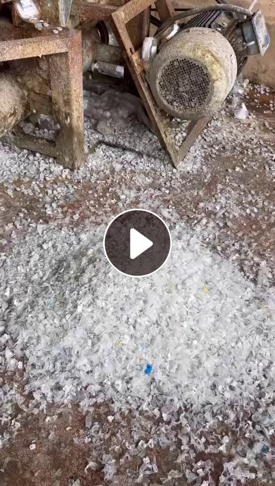 出售输液瓶破碎料，含水干破的，月供20来吨