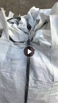 出售PP保险杠破碎料，清洗甩干，带漆和退漆都有，除铁，每个月100多吨