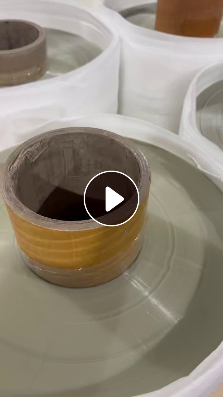 出售卷筒PET光膜，厚度12-14丝，宽幅700以上