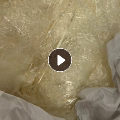 长期出售腈纶废丝，晴纶废丝，本色的，现货有60多吨，在陕西榆林