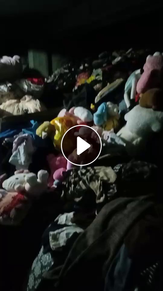 长期出售旧衣服统货小区货，挑过黑料的，现货20吨左右，货在福建福州