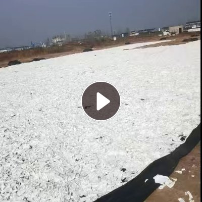 长期出售漂白好的牛仔废布，85棉牛仔废布，涤棉牛仔废布，含棉量70左右，月供300吨