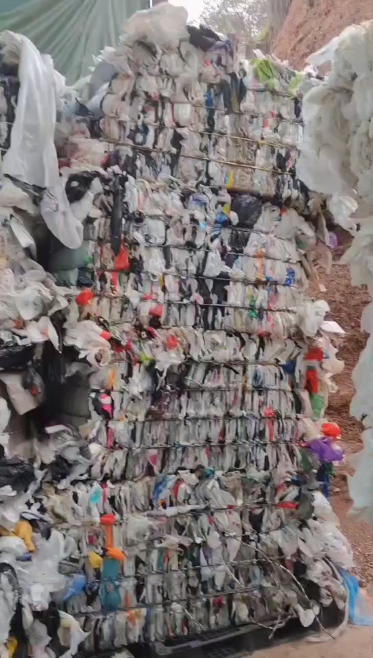 出售PE二级高压膜，水洗花高压膜，现货一两挂车