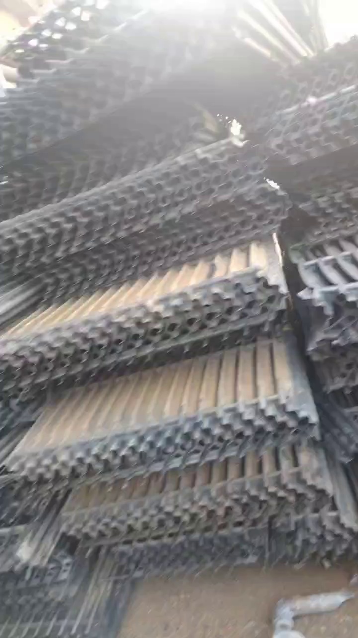 出售工厂下来的PVC冷却塔废料，现货几十吨