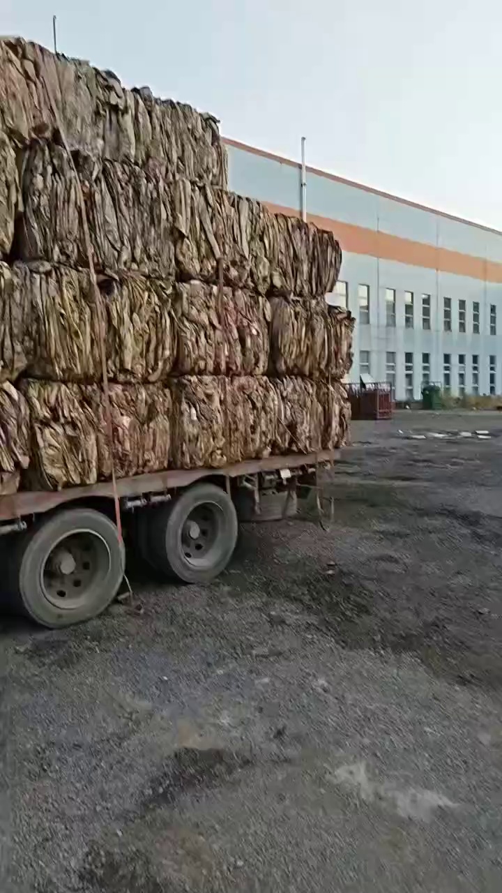 出售纯牛皮纸袋压包料，装炭黑