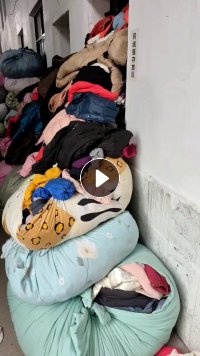 出售旧羽绒服，羽绒服，过刀货，现货有7吨左右，货在湖南岳阳