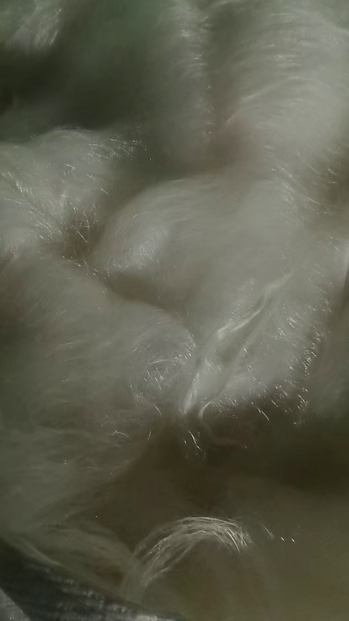 长期出售织布厂下来的白色涤纶废丝，涤纶干丝，货在河南平顶山