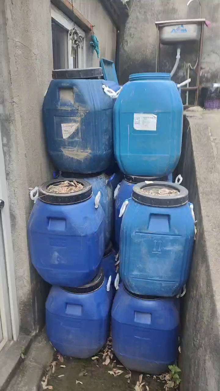 出售二手小蓝桶，50KG，现货200多个